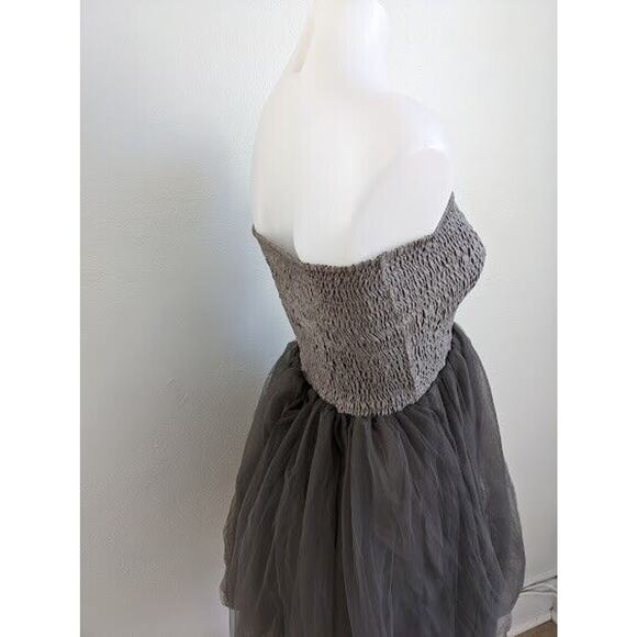 Mois Small Strapless Mini Dress Grey Smocked Shirred Hourglass Sleeveless Party - Picture 5 of 7